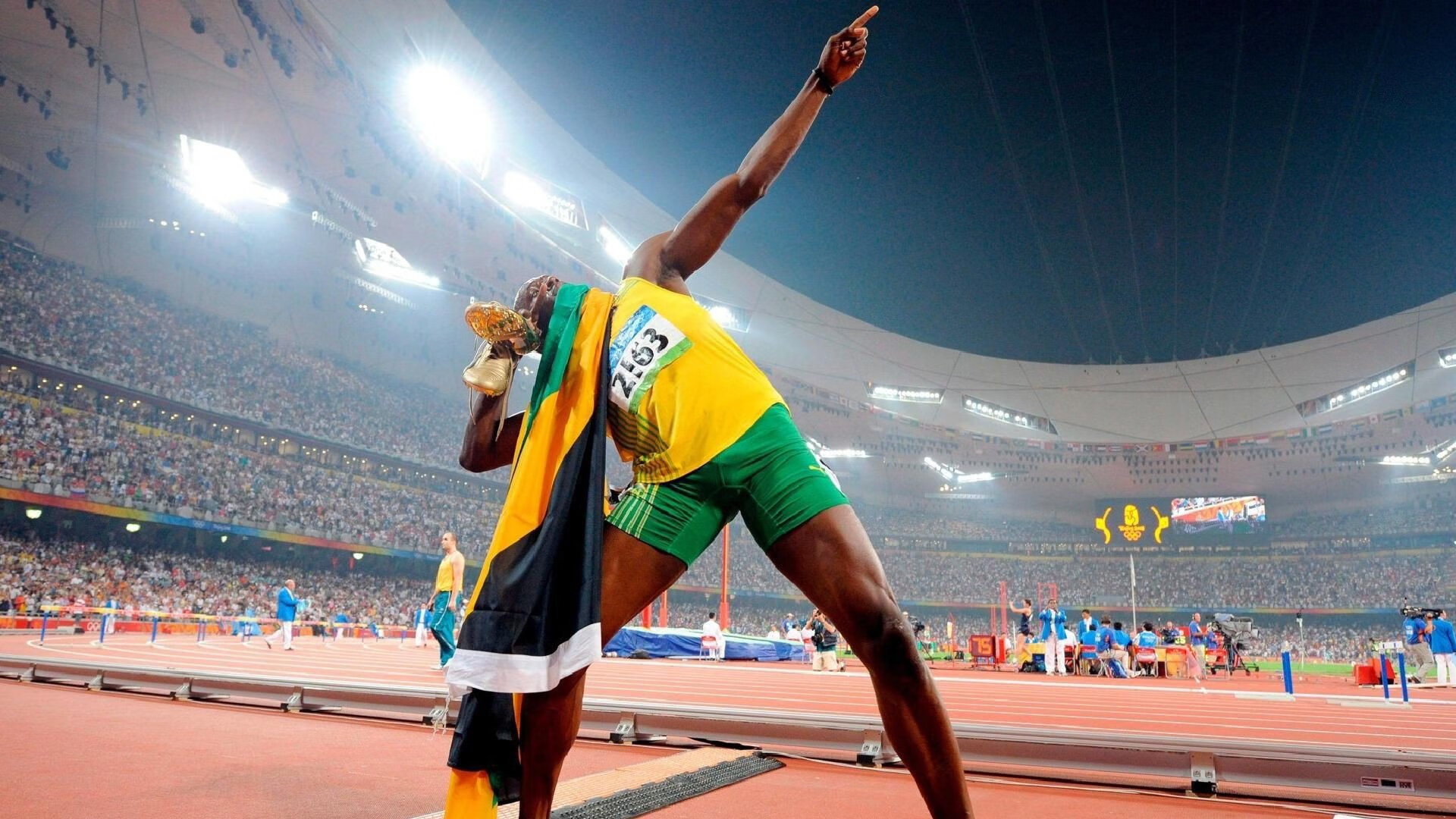 张伟丽新书发布记录格斗成长之路，张伟丽格斗图片